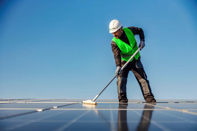 Solar- & Photovoltaik-Reinigung